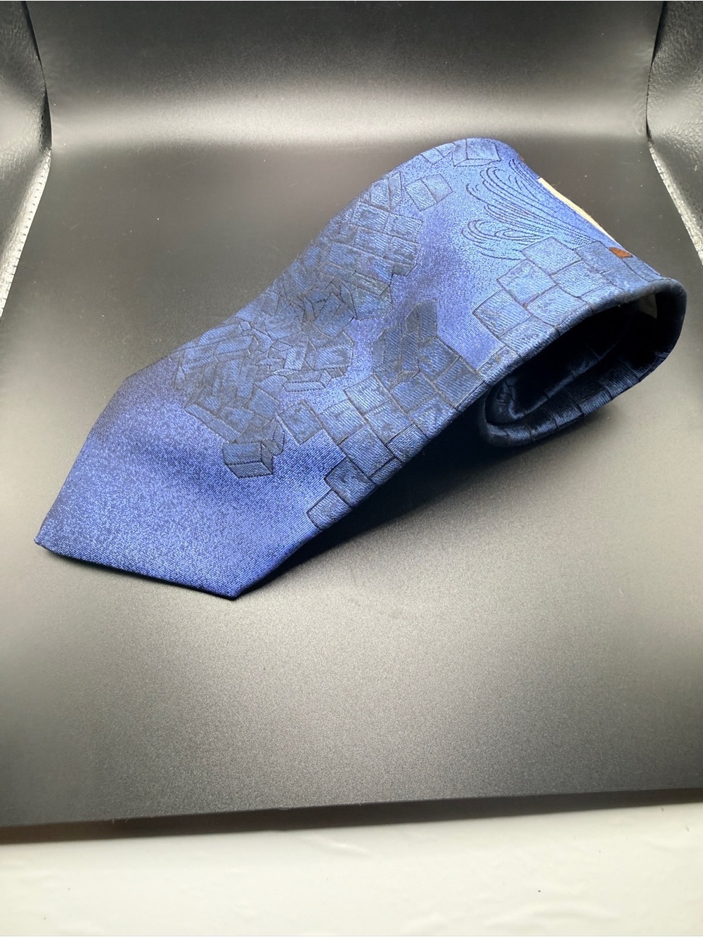 Vintage 2000 Looney Tunes Taz Silk Tie Made in Italy Tie Tack Blue Brick Wall